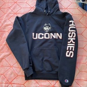 UConn Huskies hoodie